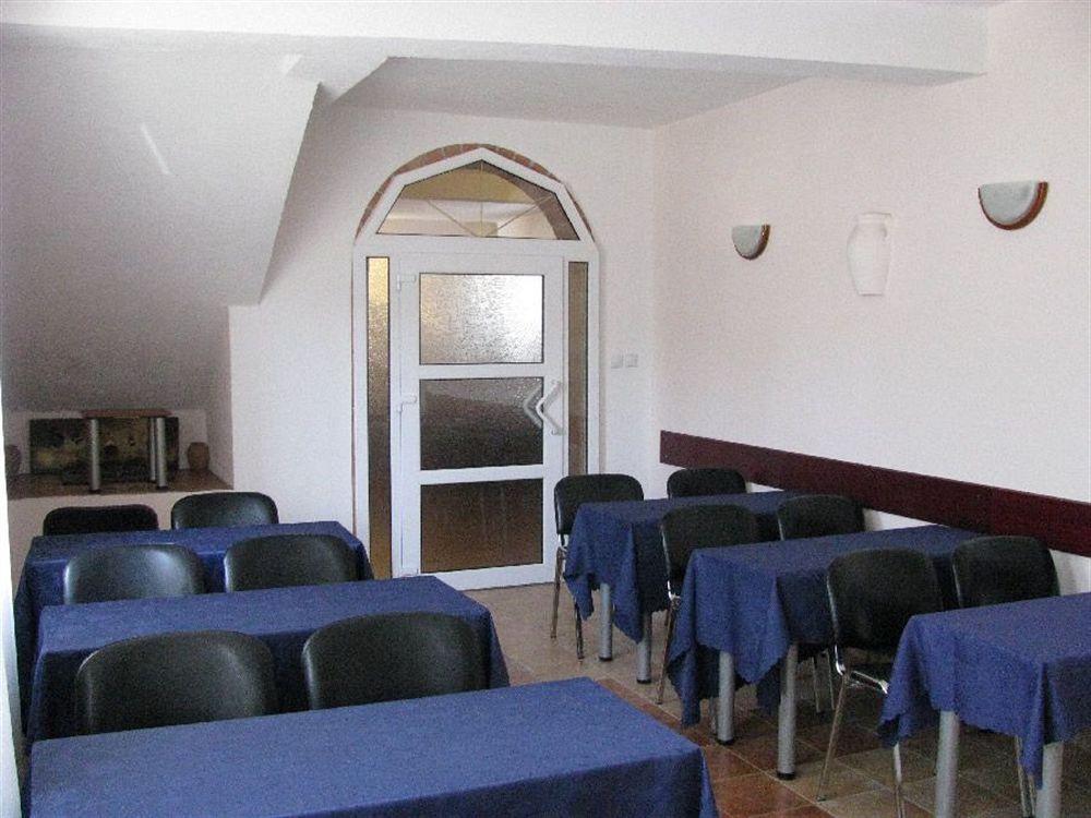 Hotel Vergina Skopje Zewnętrze zdjęcie